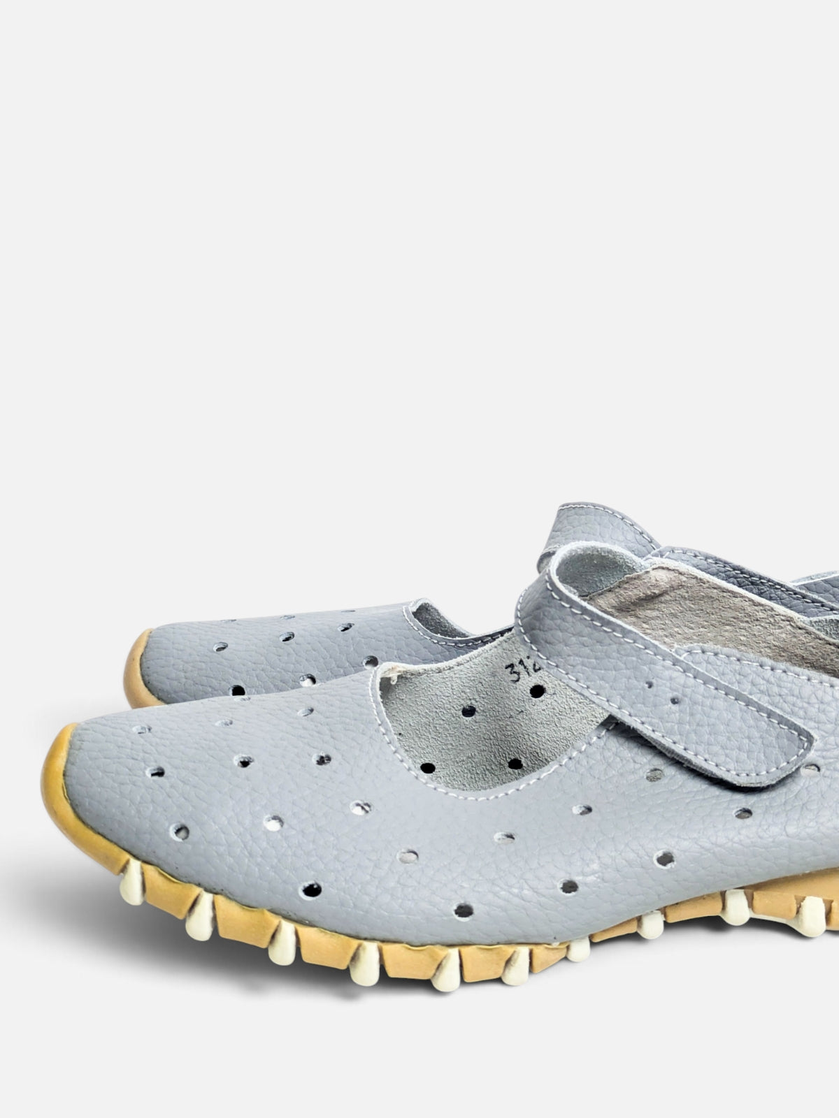 Vintage grey leather perforated Mary Jane (2000s)