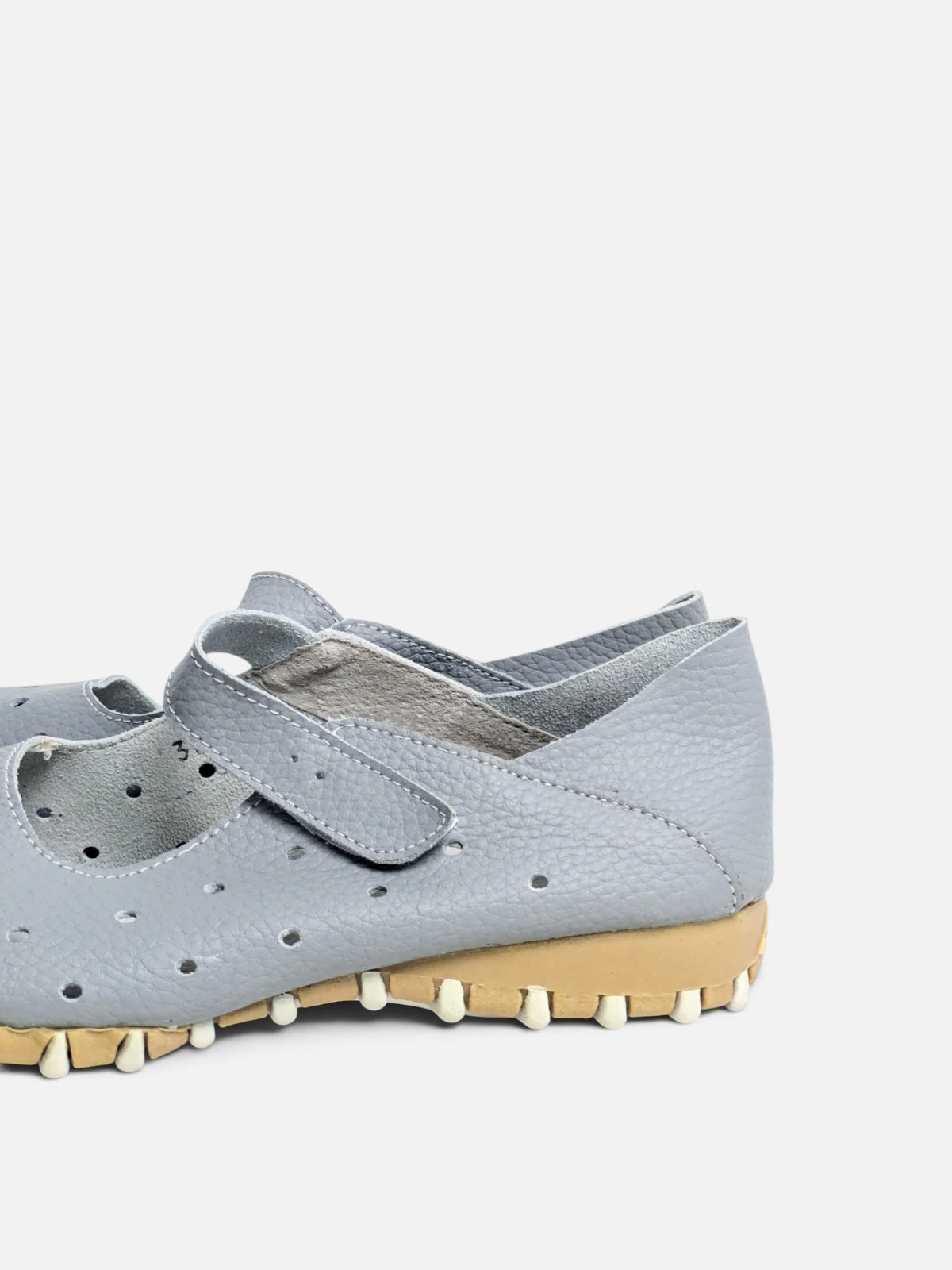 Vintage grey leather perforated Mary Jane (2000s)