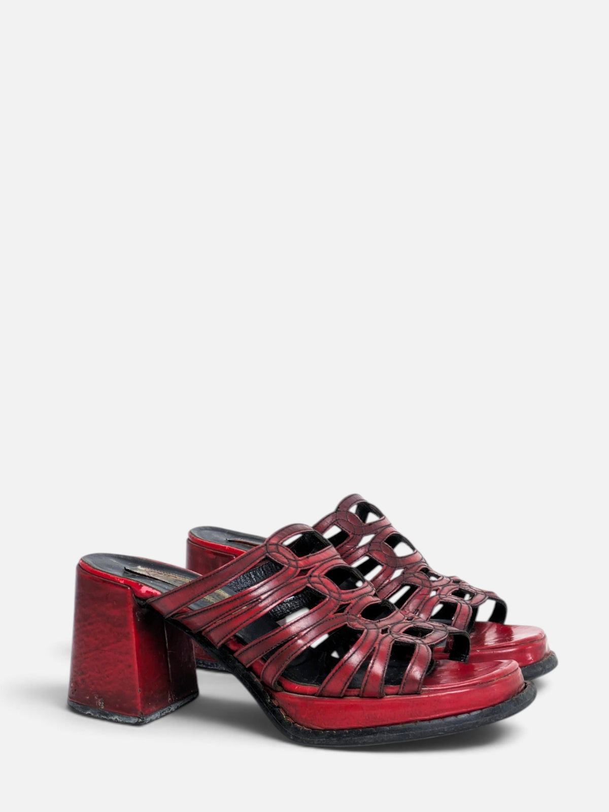 Guess block heel leather sandals (90s)