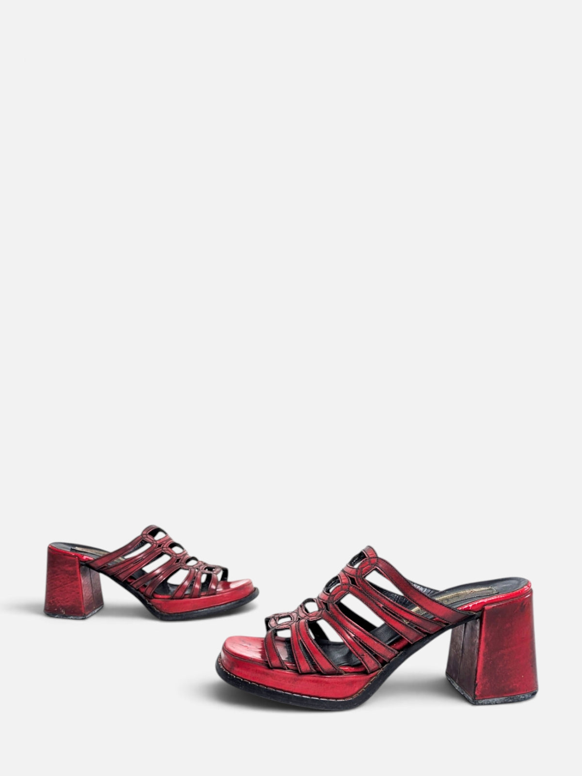 Guess block heel leather sandals (90s)
