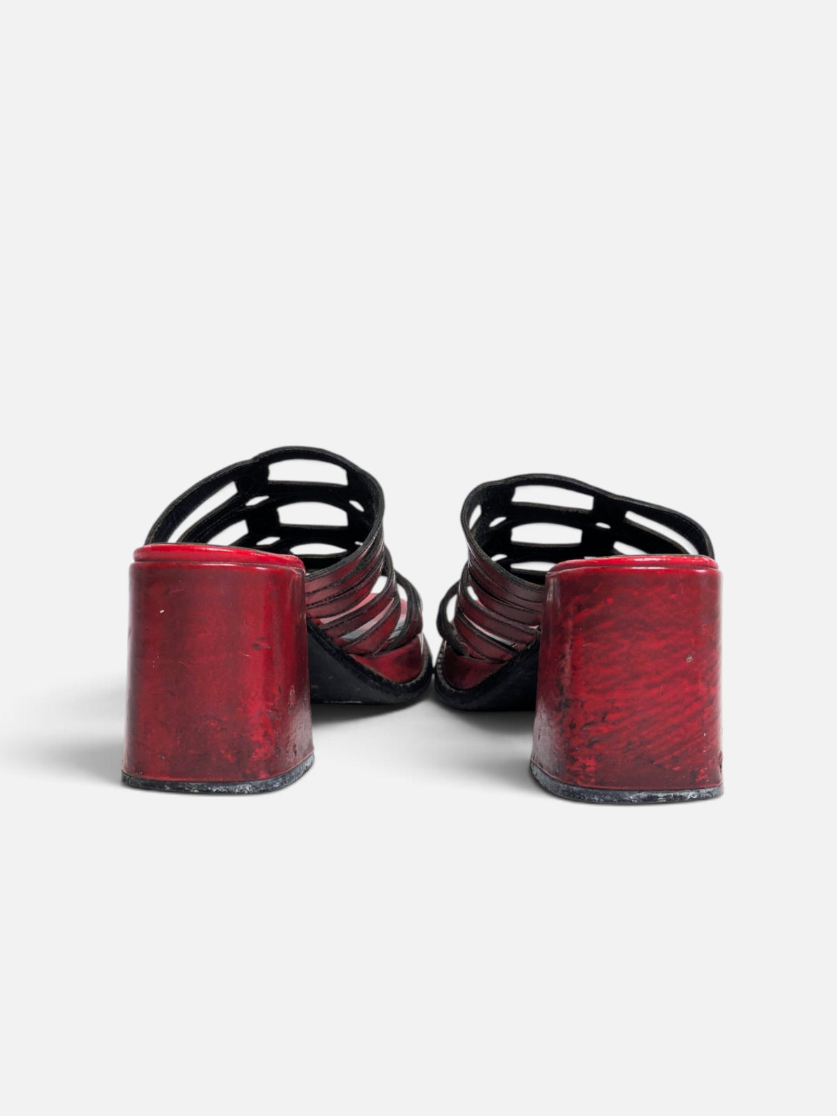 Guess block heel leather sandals (90s)