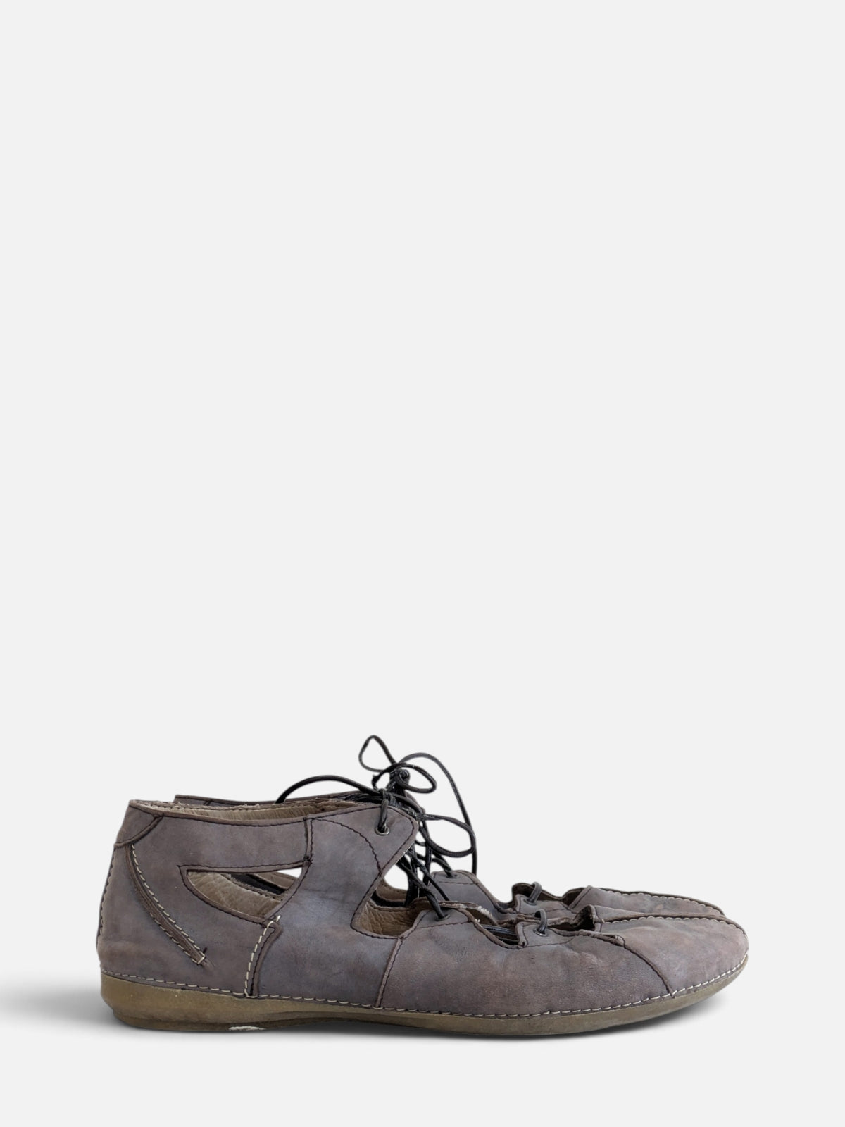 Japanese inspired lace up ballerina flats (2000s)