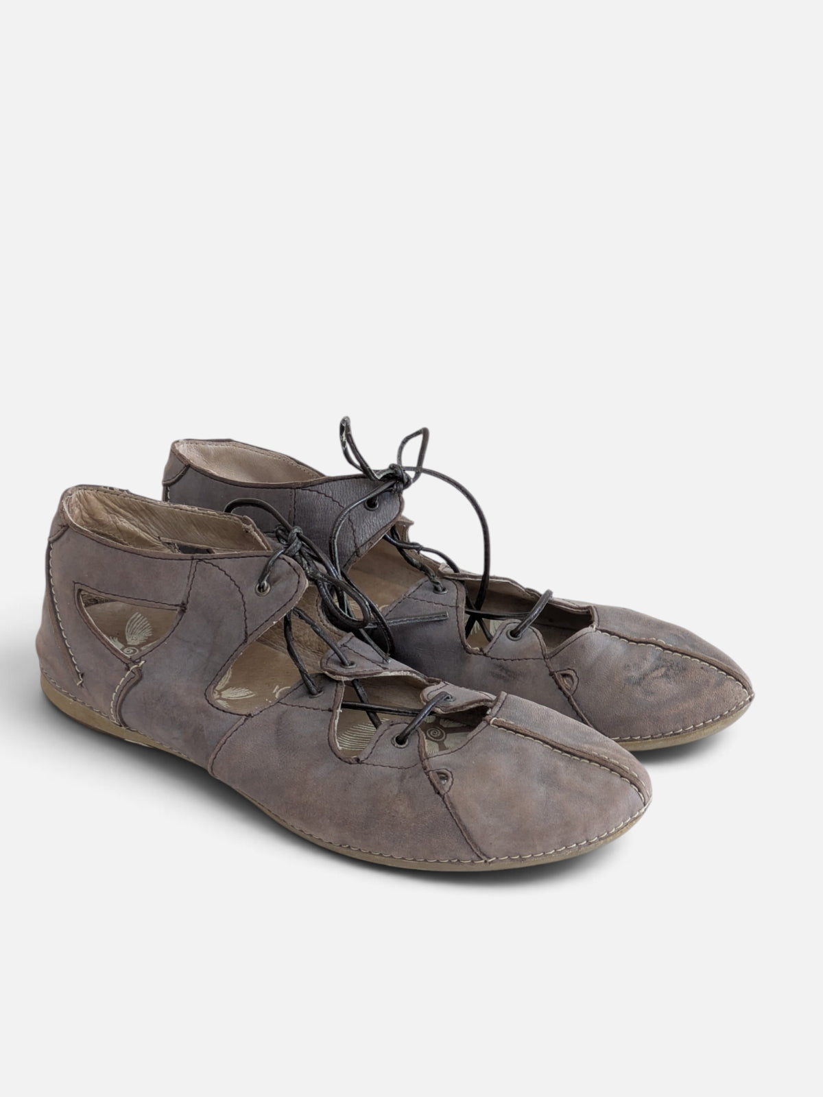 Japanese inspired lace up ballerina flats (2000s)