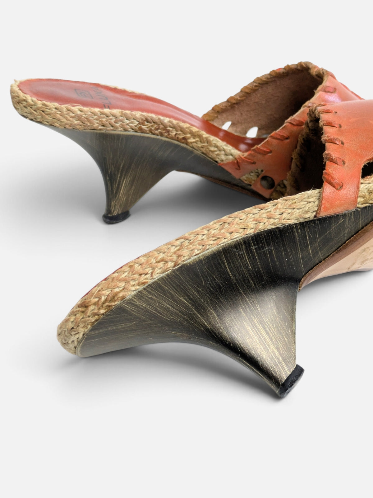Fluxá leather aladdin clogs mules (2000s)