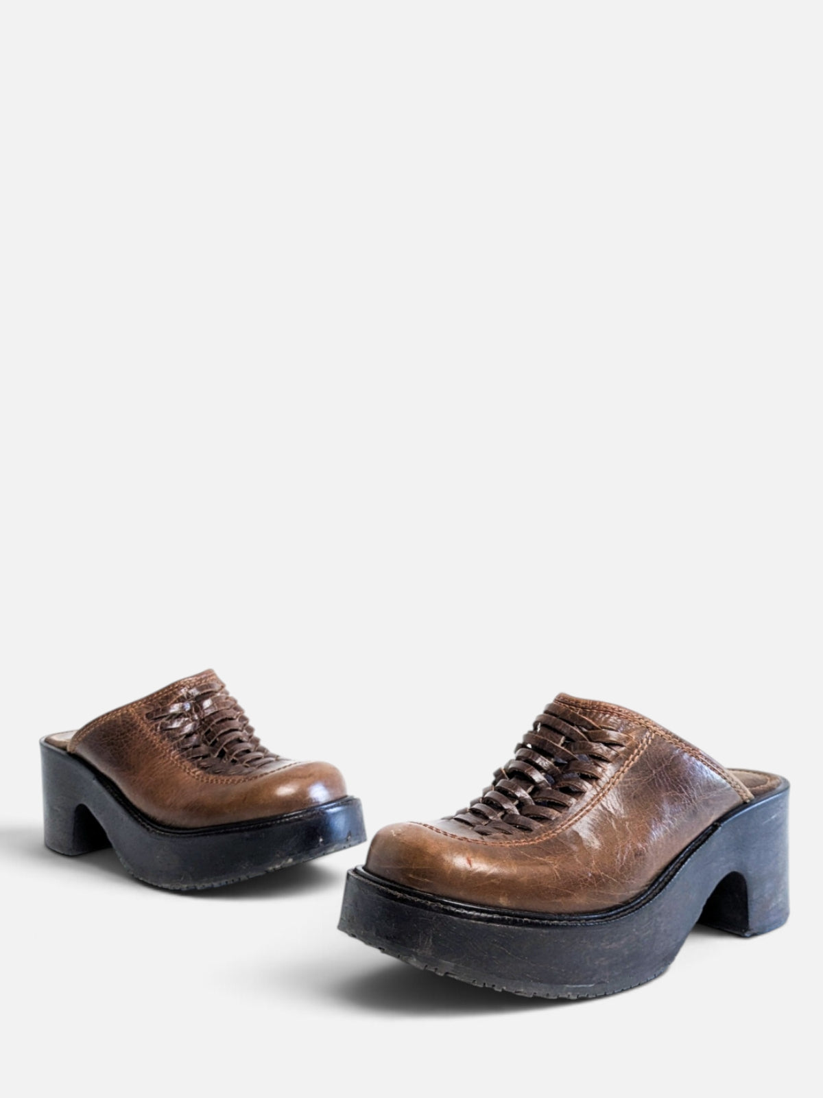 Steve Madden clogs (90s)