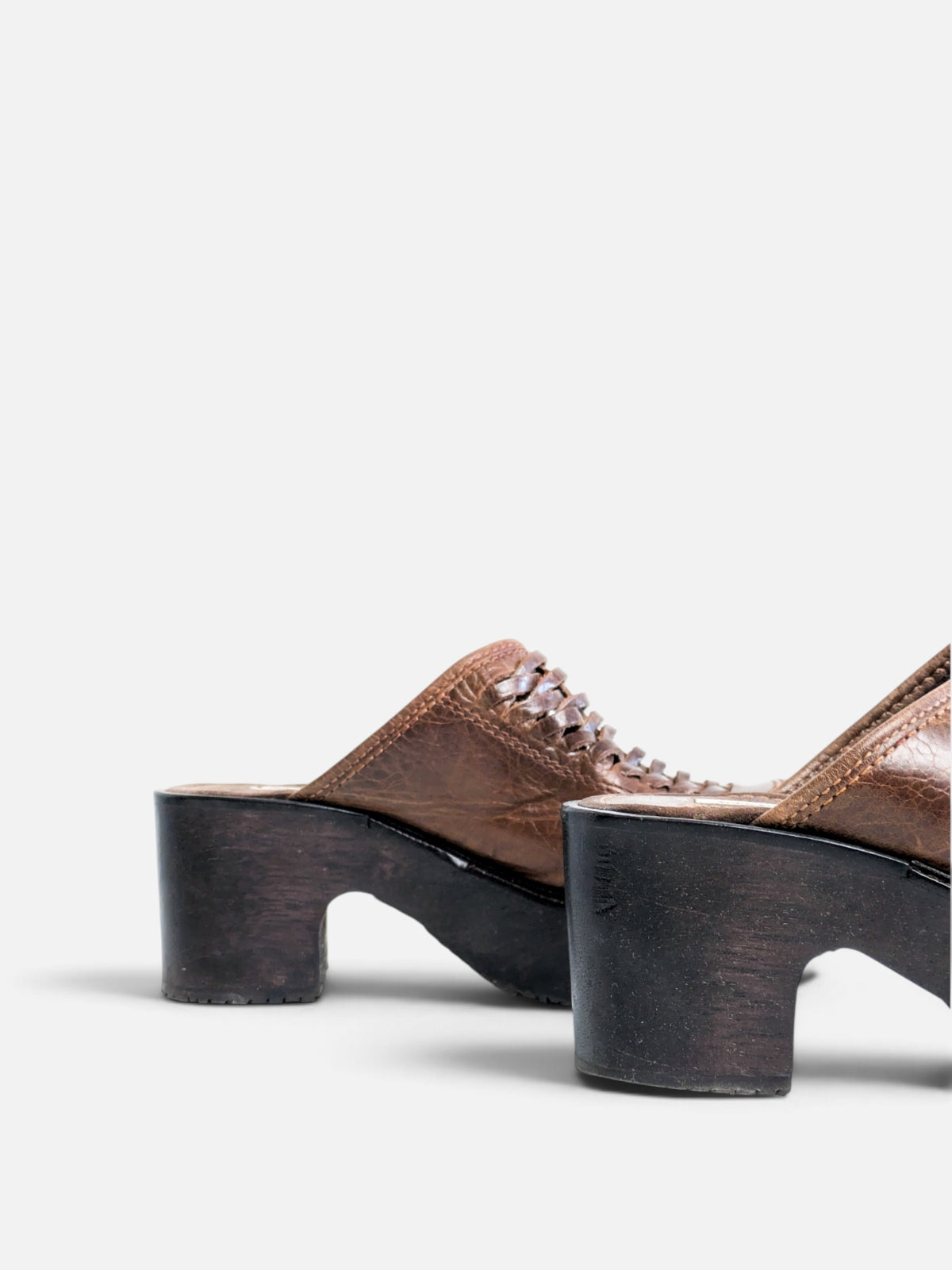 Steve Madden clogs (90s)