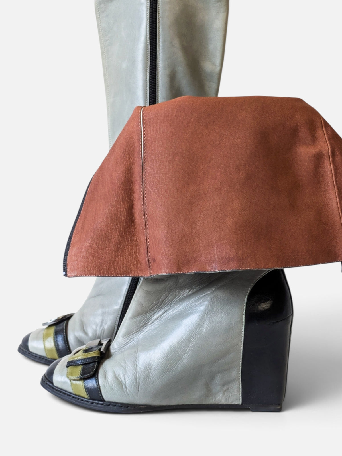 Retro futuristic wedge boots (2000s)