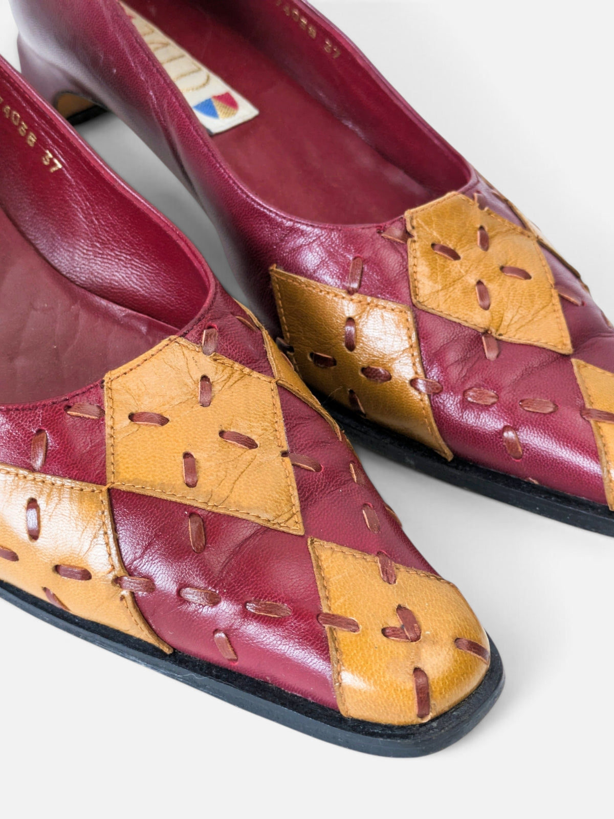 Patchwork kitten heels – burgundy & mustard (80s)