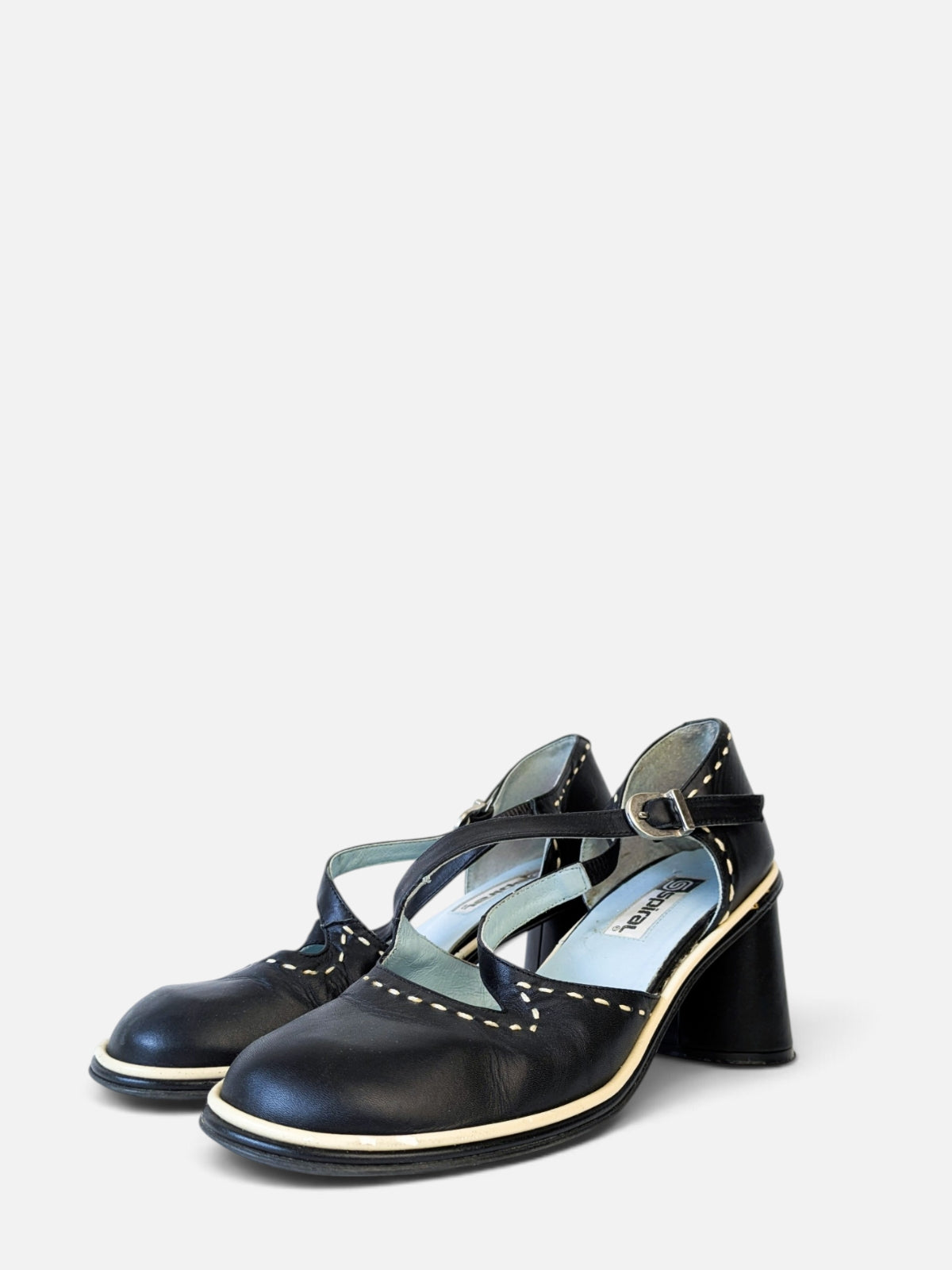 Spiral mary jane black pumps (2000s)