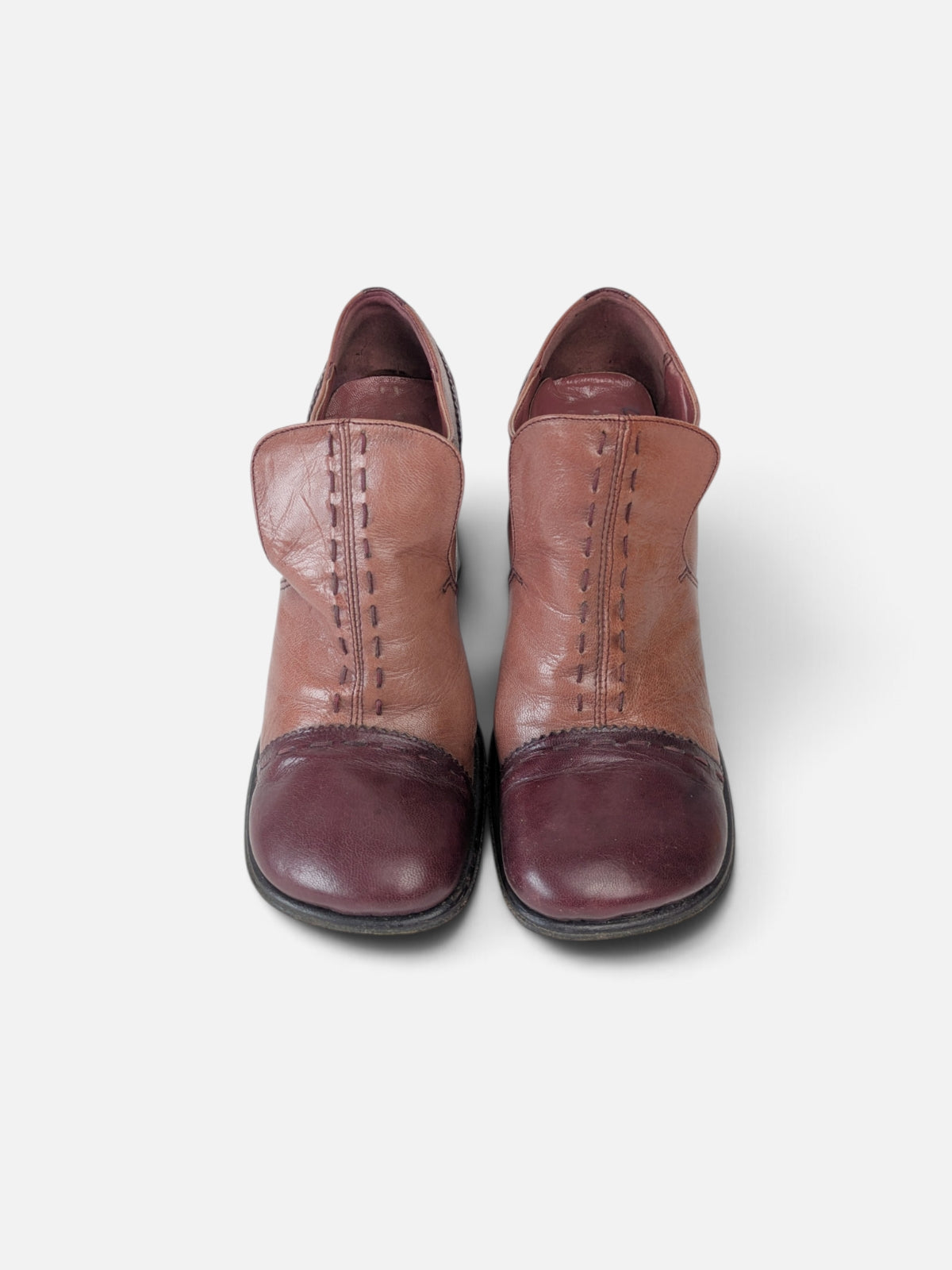 Vintage leather high-cut shoes (2000s)