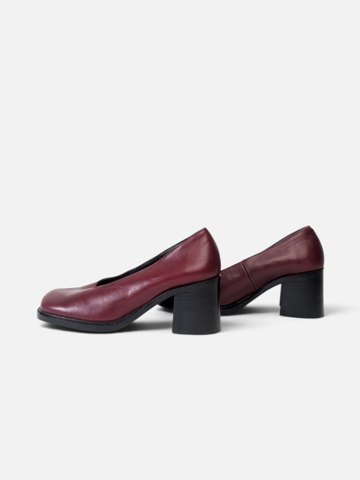 Bordeaux leather sculptural heel pumps (90s)