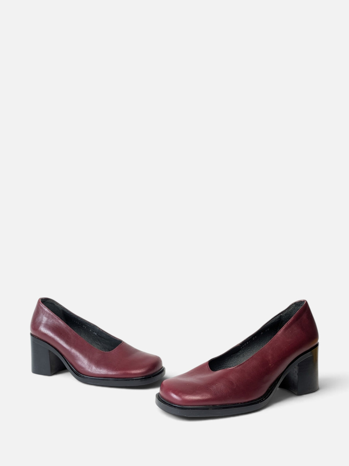 Bordeaux leather sculptural heel pumps (90s)