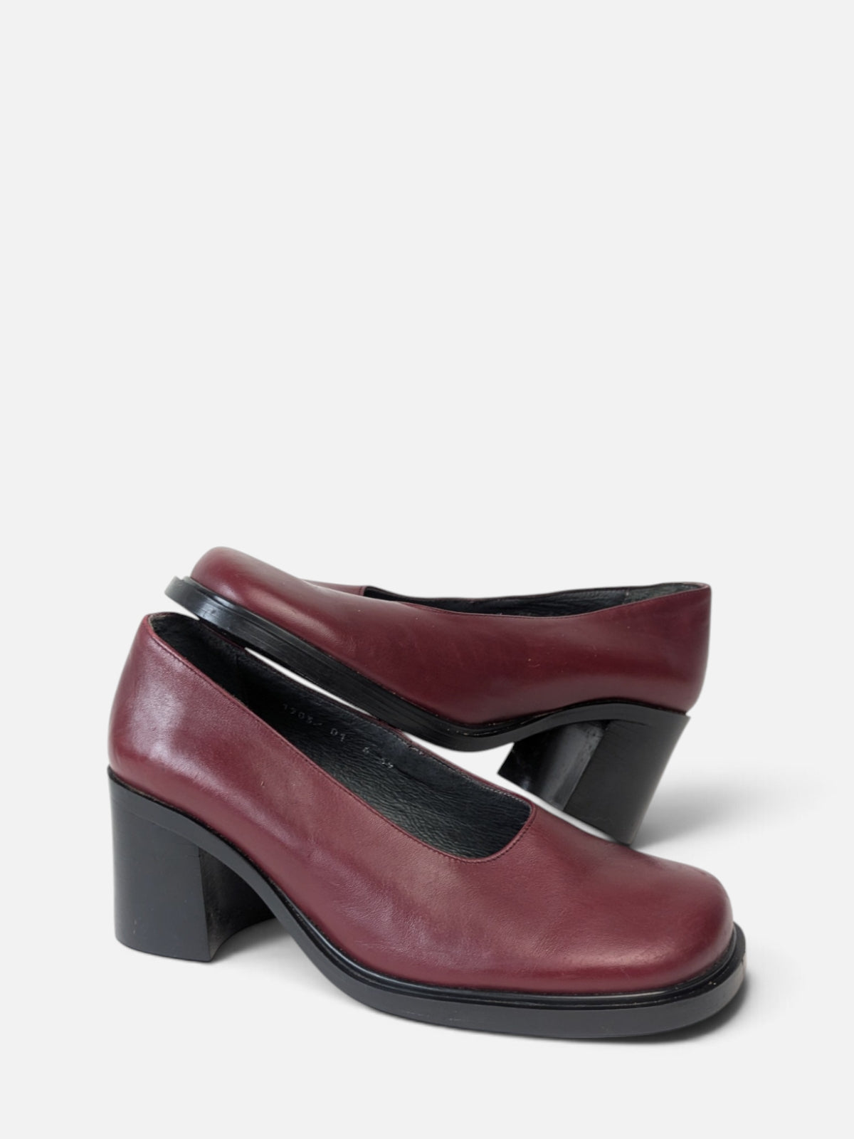 Bordeaux leather sculptural heel pumps (90s)