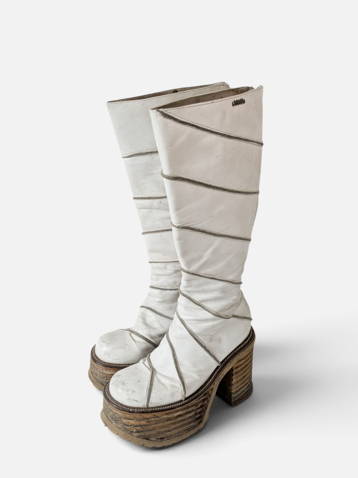 El Dantès rare chunky platform boots (90s)