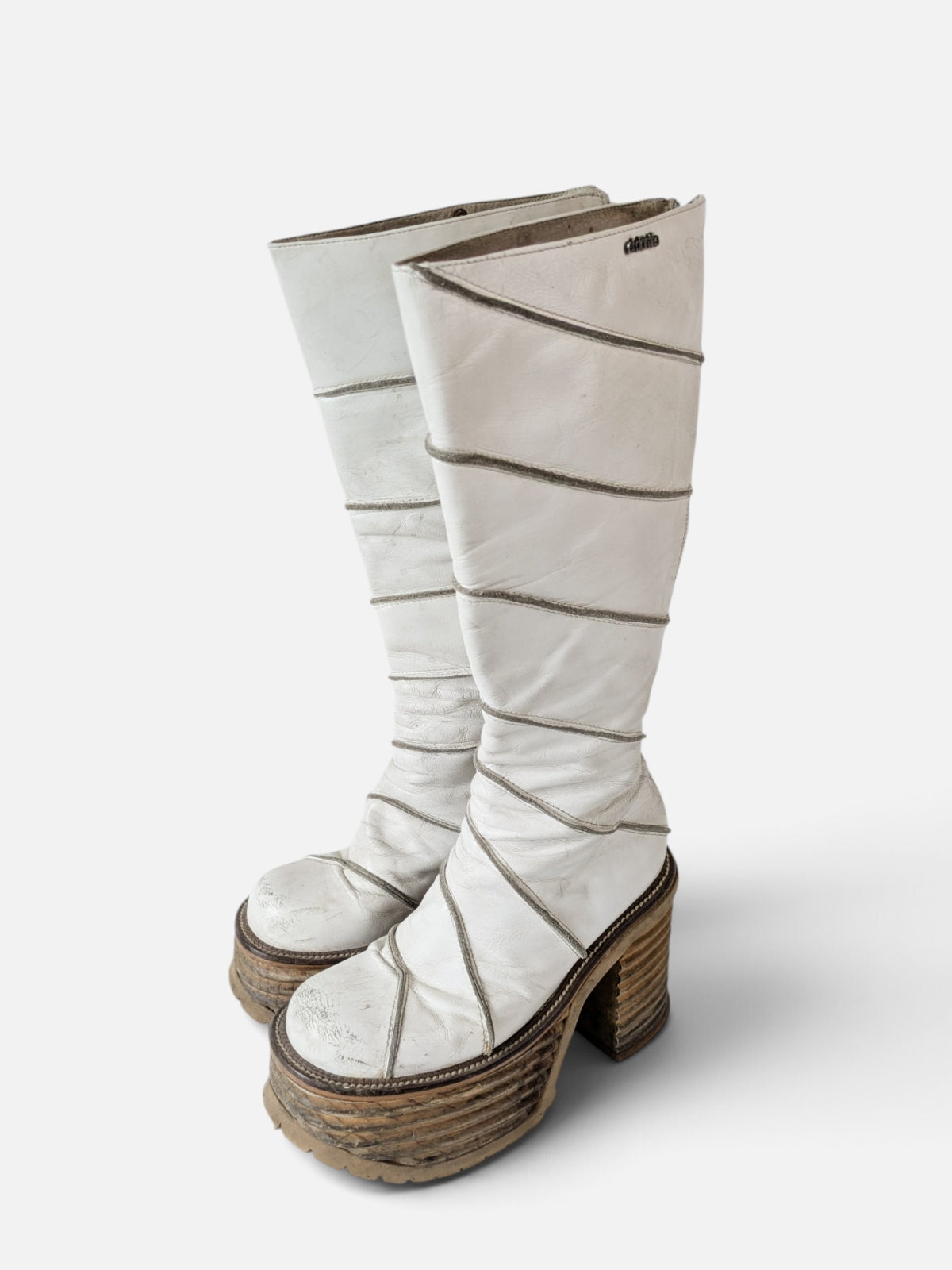 El Dantès rare chunky platform boots (90s)