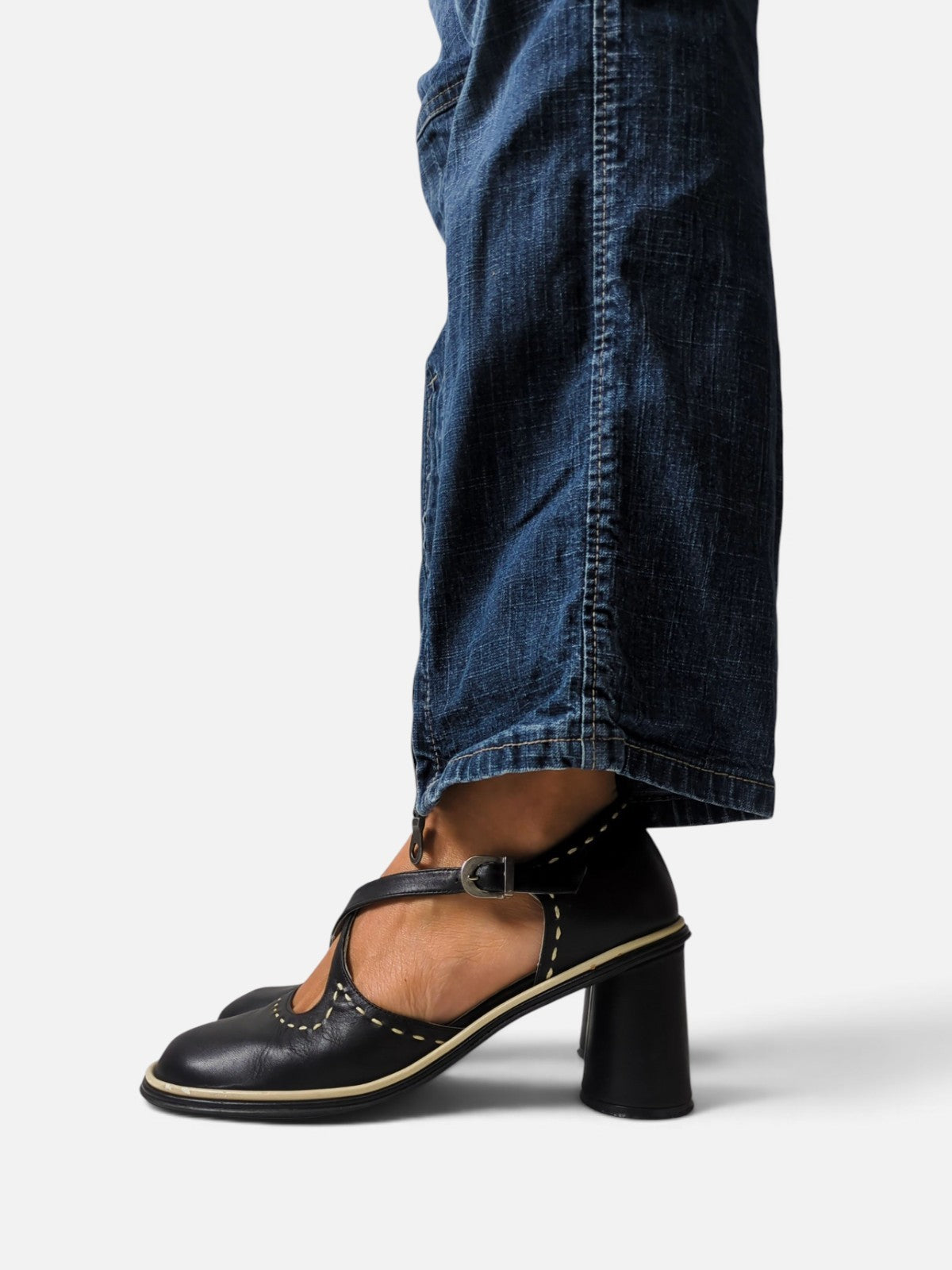 Spiral mary jane black pumps (2000s)