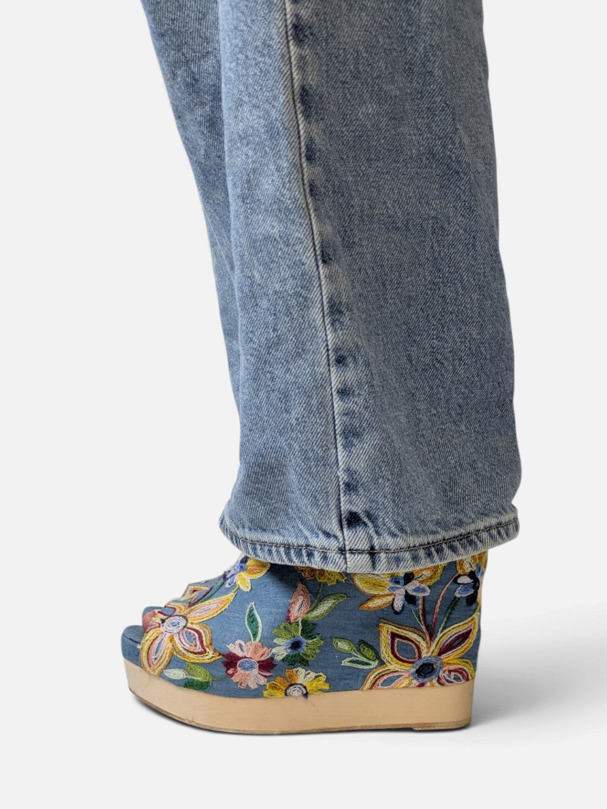Jeffrey Campbell embroidered wedge clogs (90s)