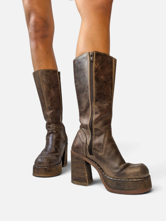 Destroy chunky platform boots (90s)
