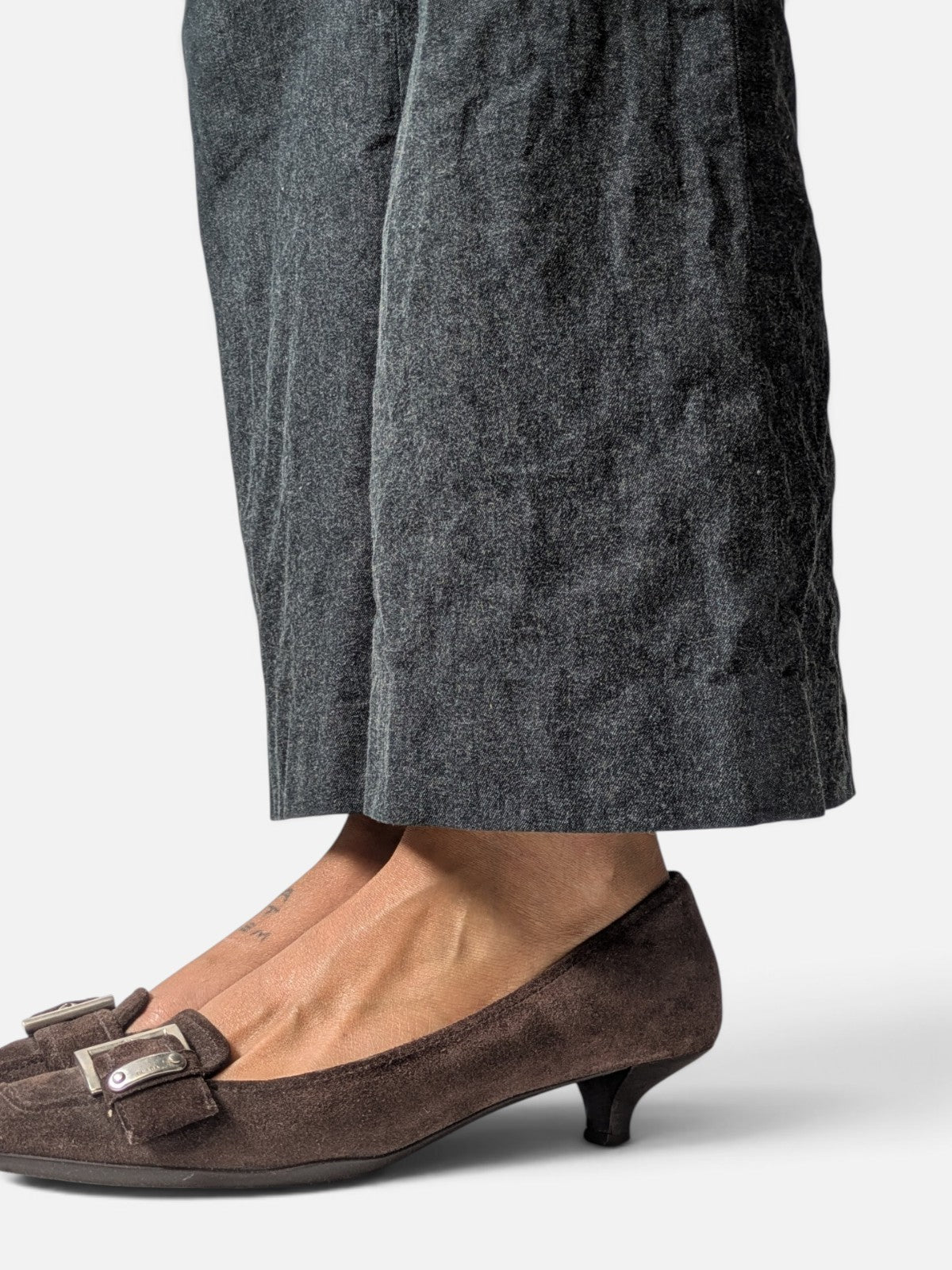 Prada brown suede kitten heels (2000s)
