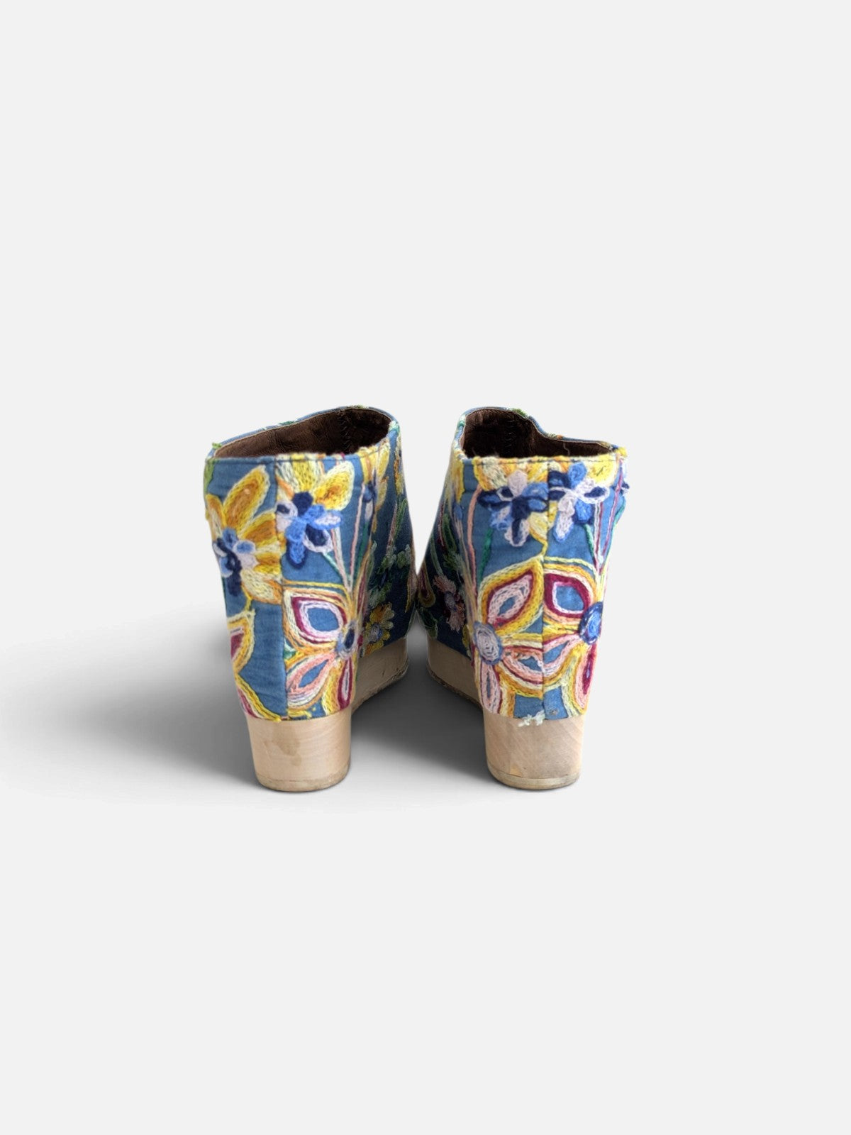 Jeffrey Campbell embroidered wedge clogs (90s)