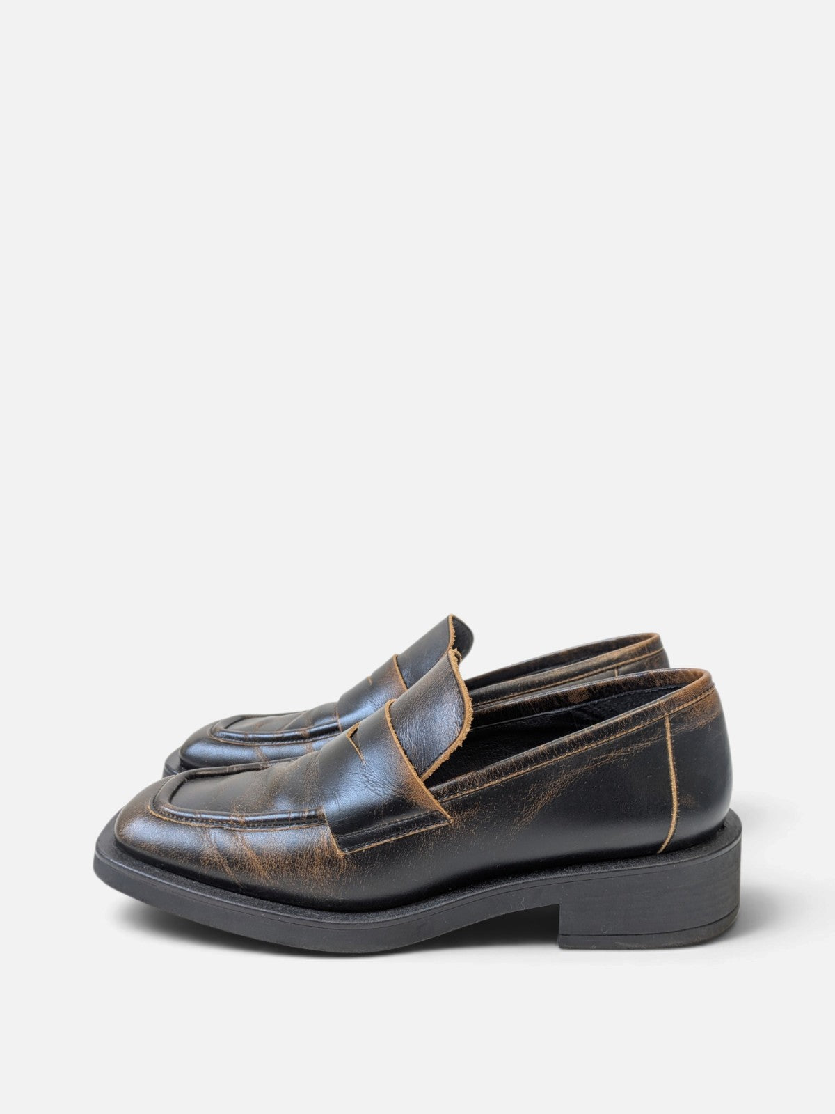 Vintage leather loafers (2000s)