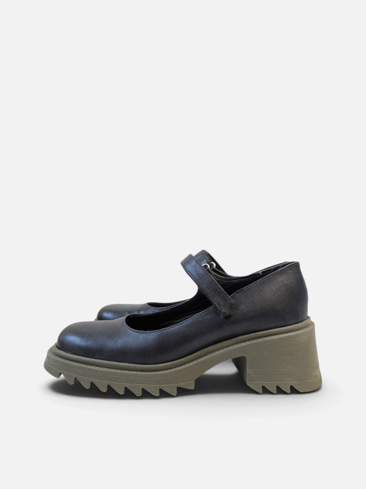 Mary Jane with truck sole (2000s)