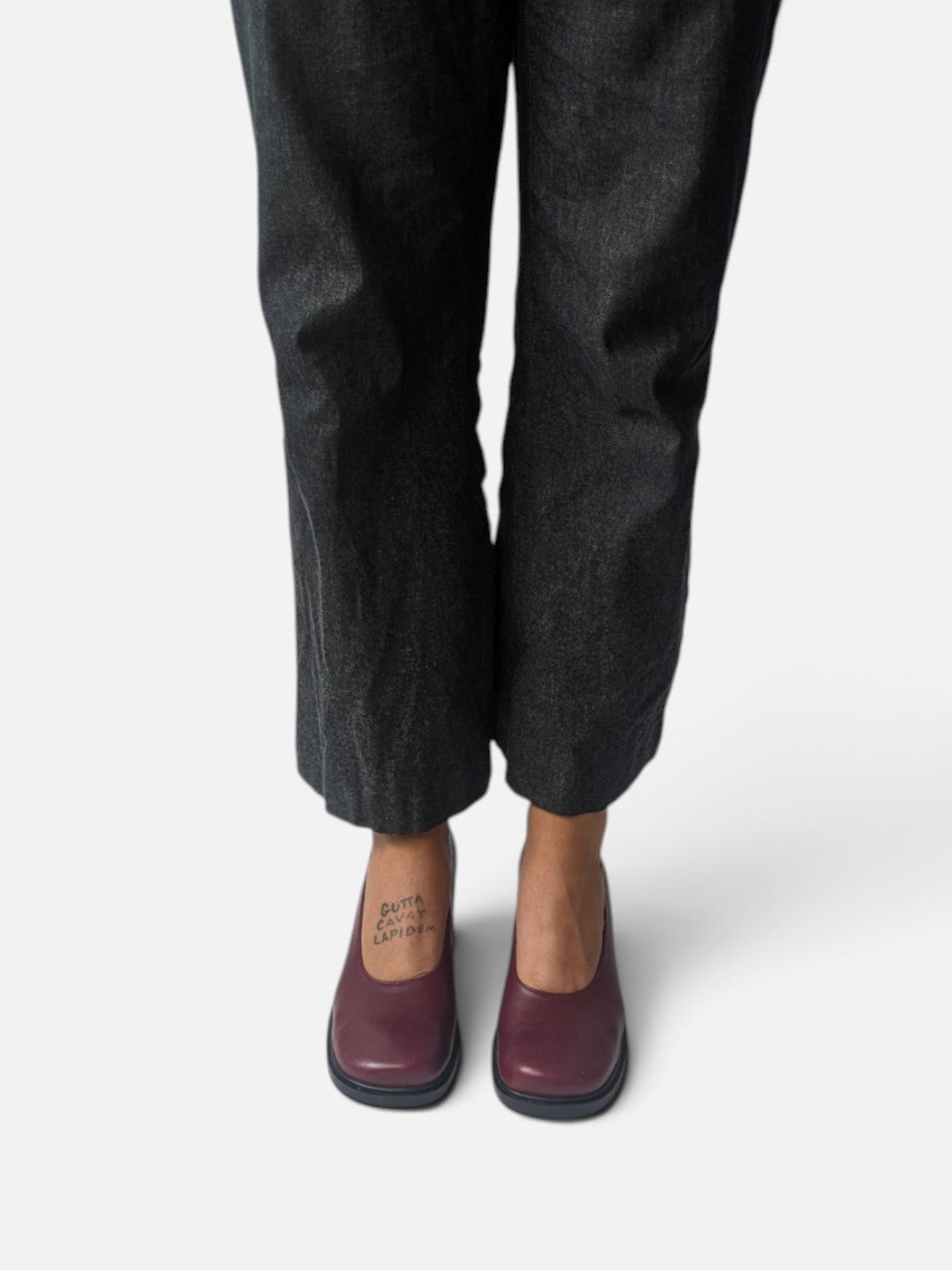 Bordeaux leather sculptural heel pumps (90s)