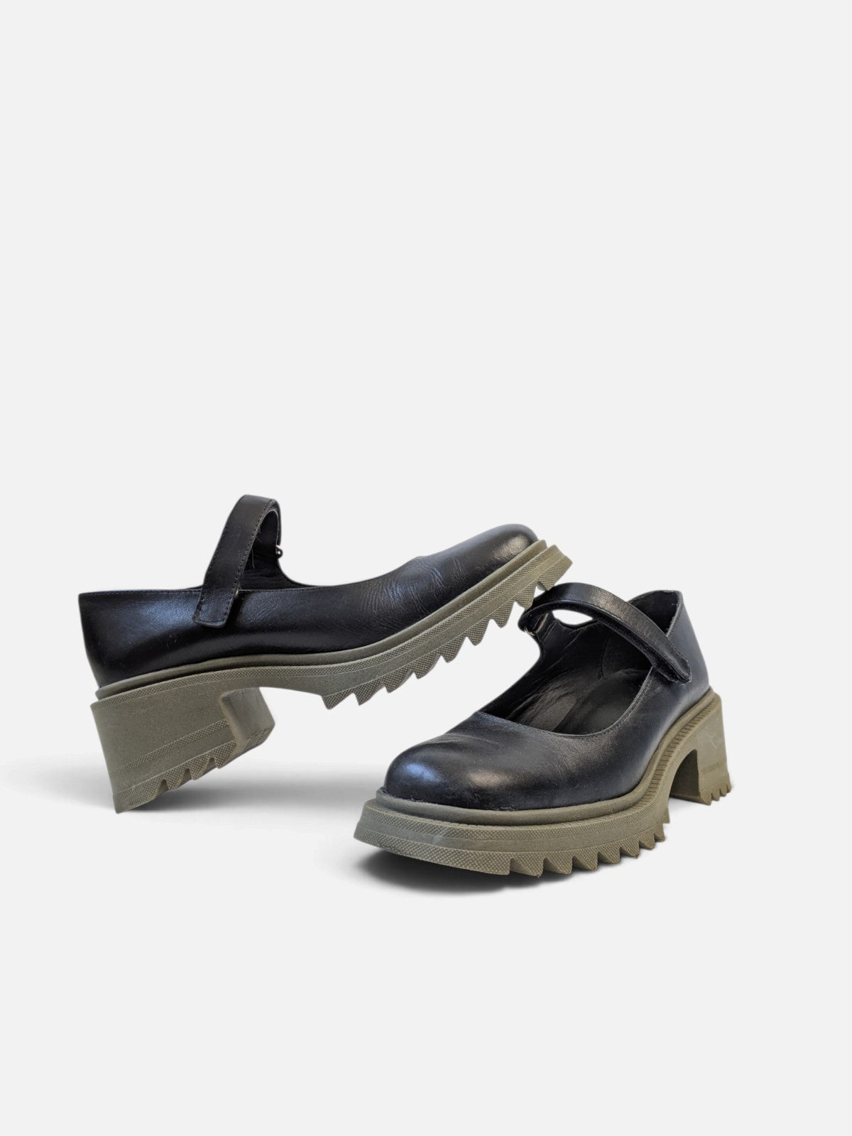 Mary Jane with truck sole (2000s)