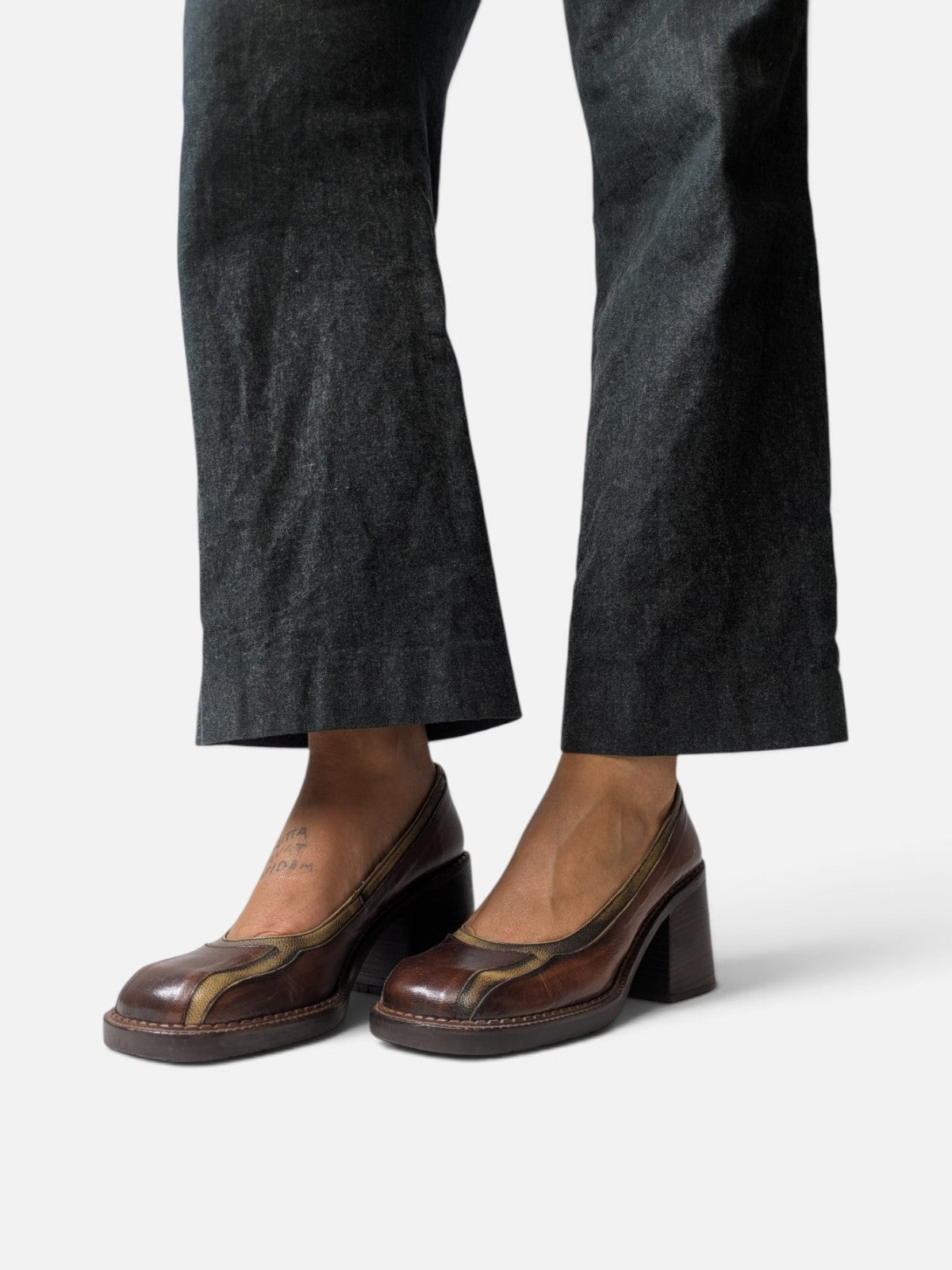 Two-tone block heel pumps (90s)