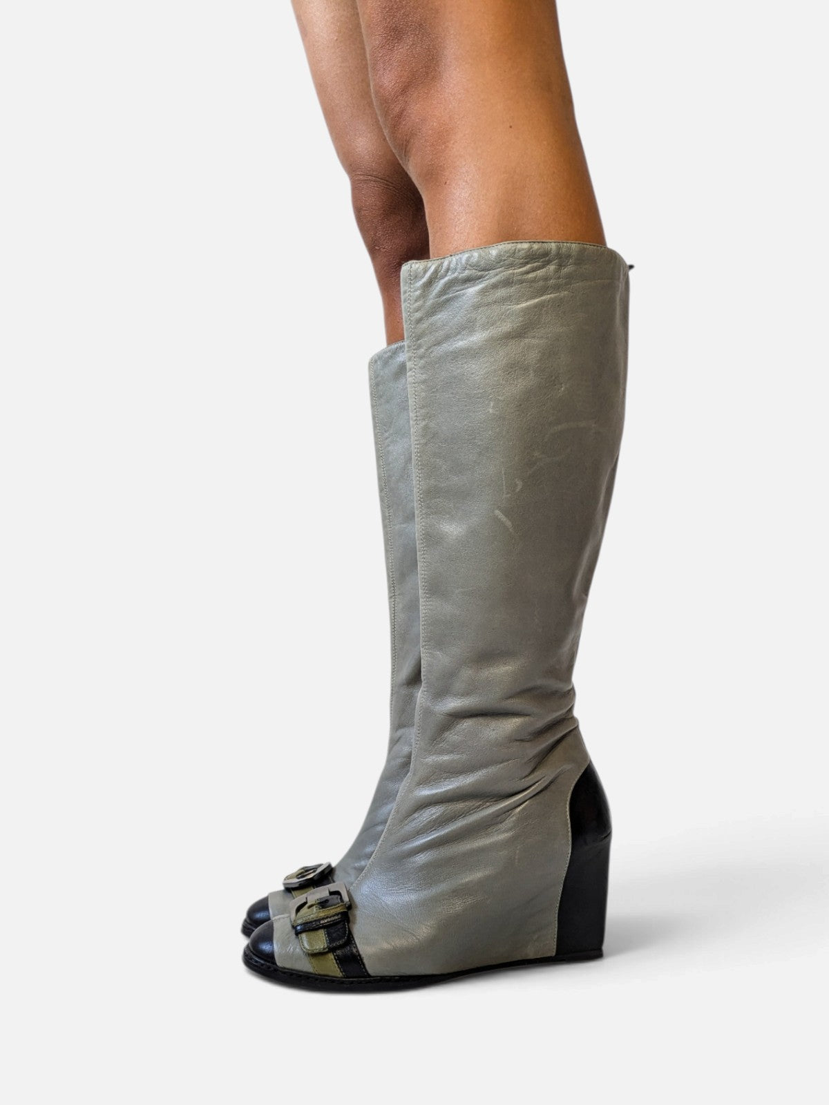 Retro futuristic wedge boots (2000s)