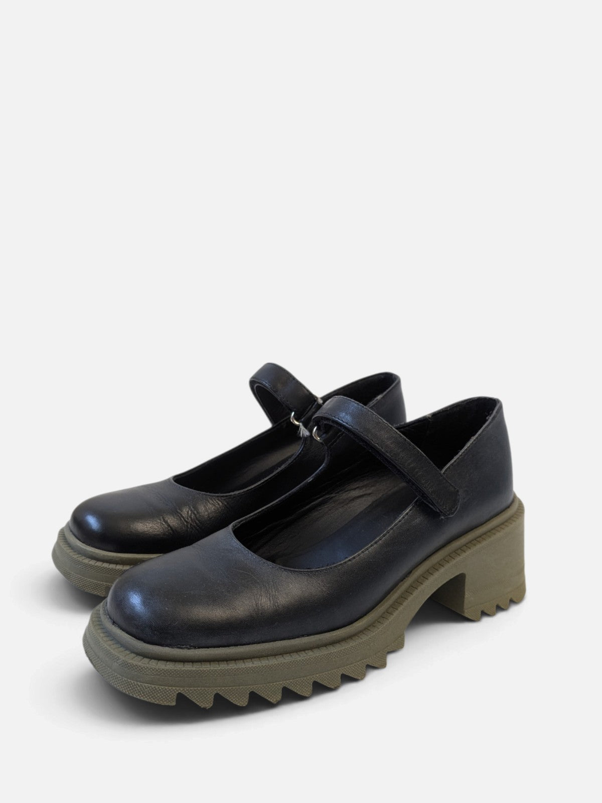 Mary Jane with truck sole (2000s)