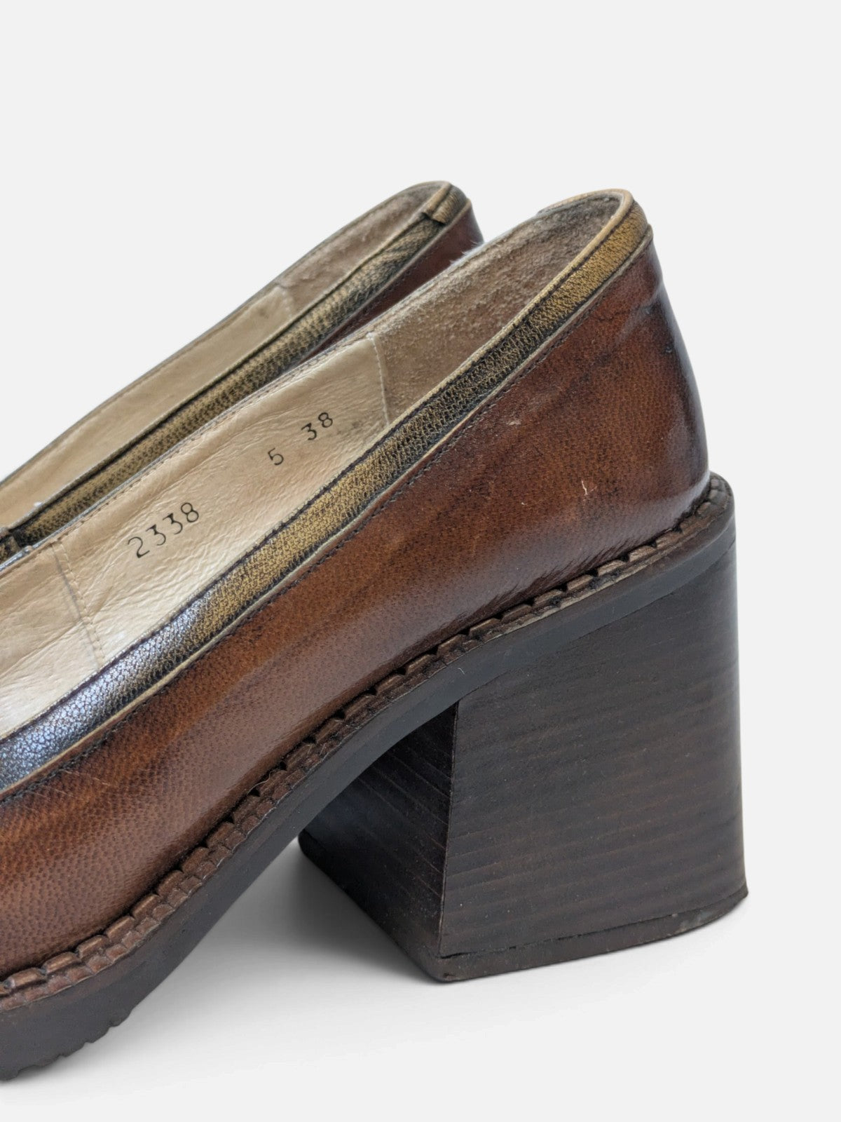 Two-tone block heel pumps (90s)
