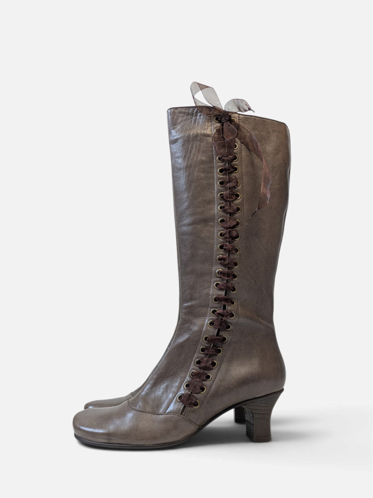 Victorian lace-up boots (2000s)