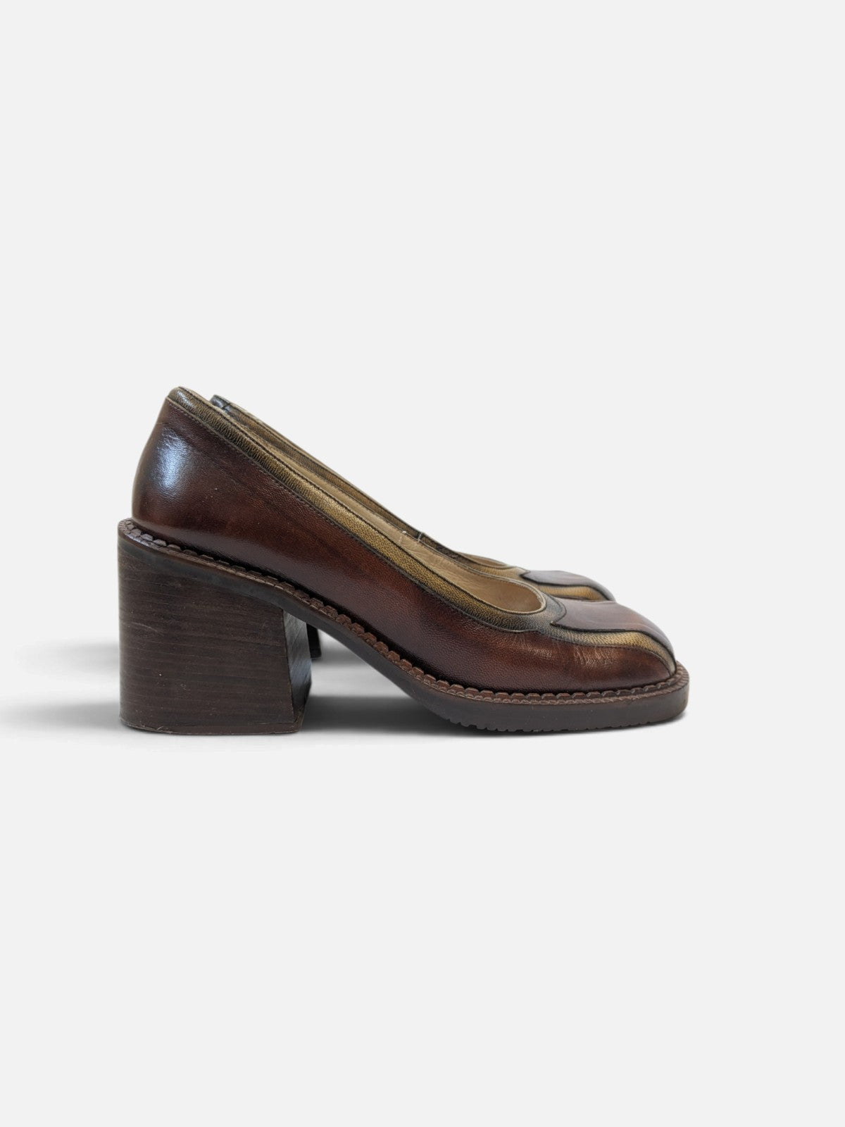 Two-tone block heel pumps (90s)