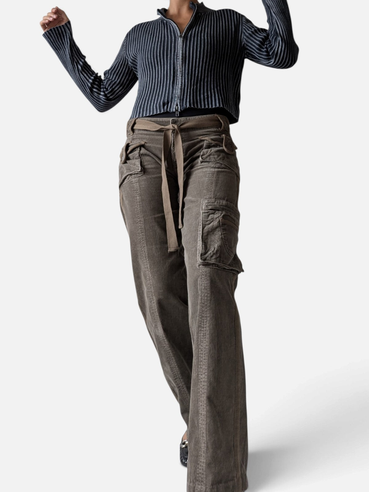 Low waist corduroy cargo trousers (2000s)