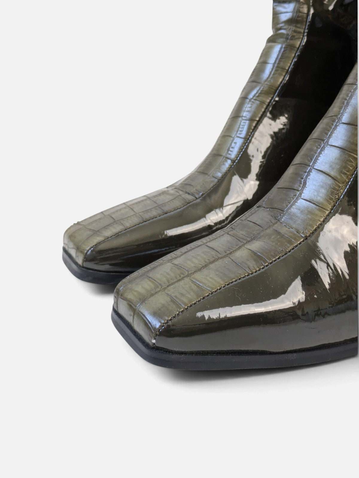 Glossy block heel ankle boots (2000s)