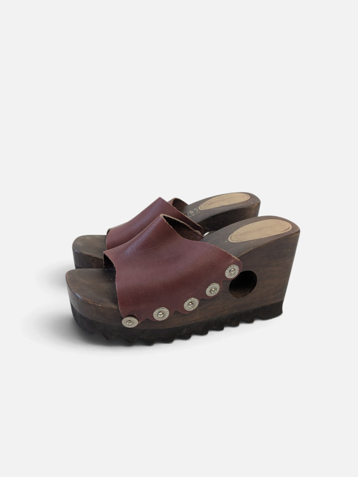 Rare sculptural wood platform sandals (90s)