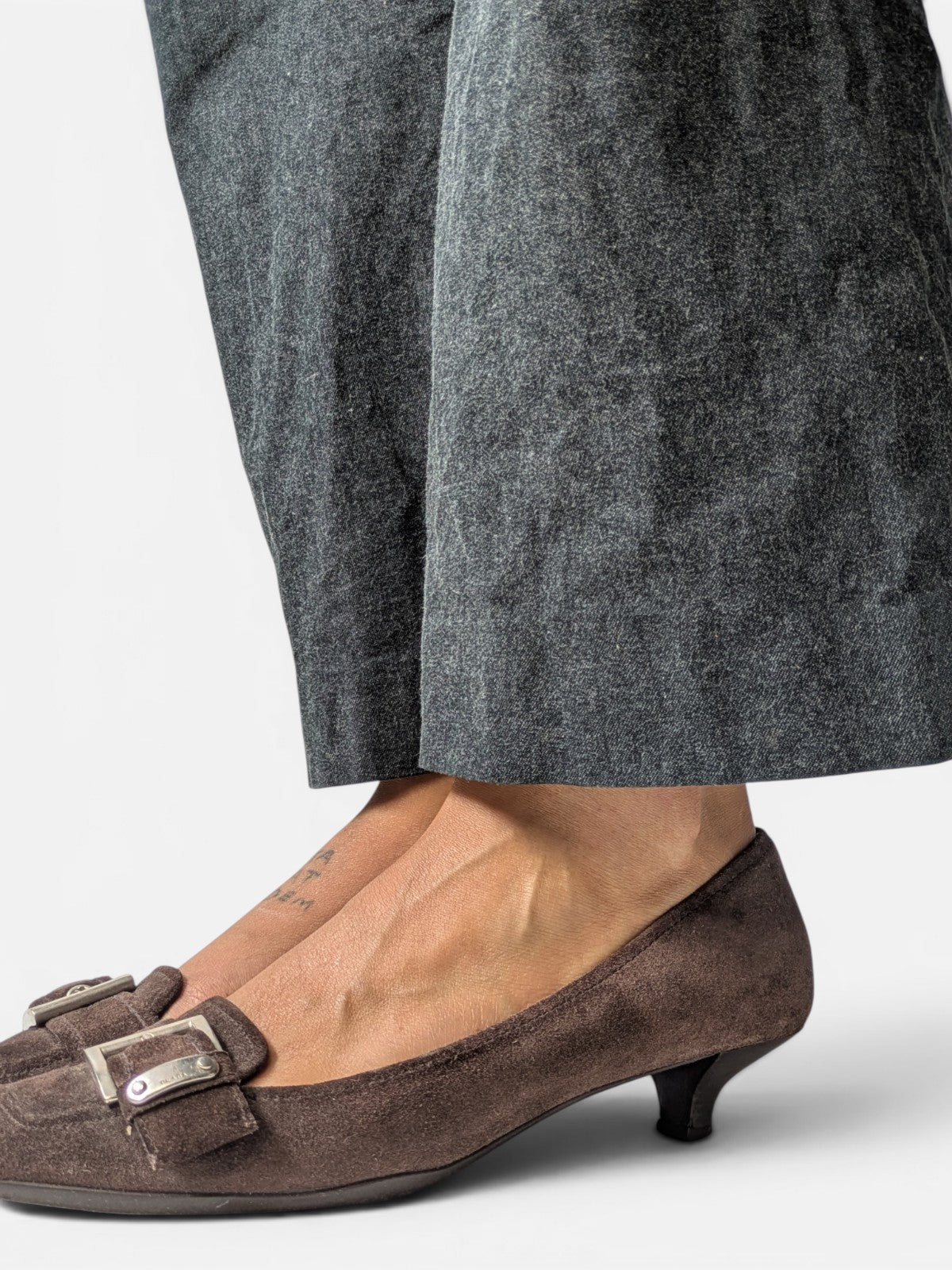 Prada brown suede kitten heels (2000s)