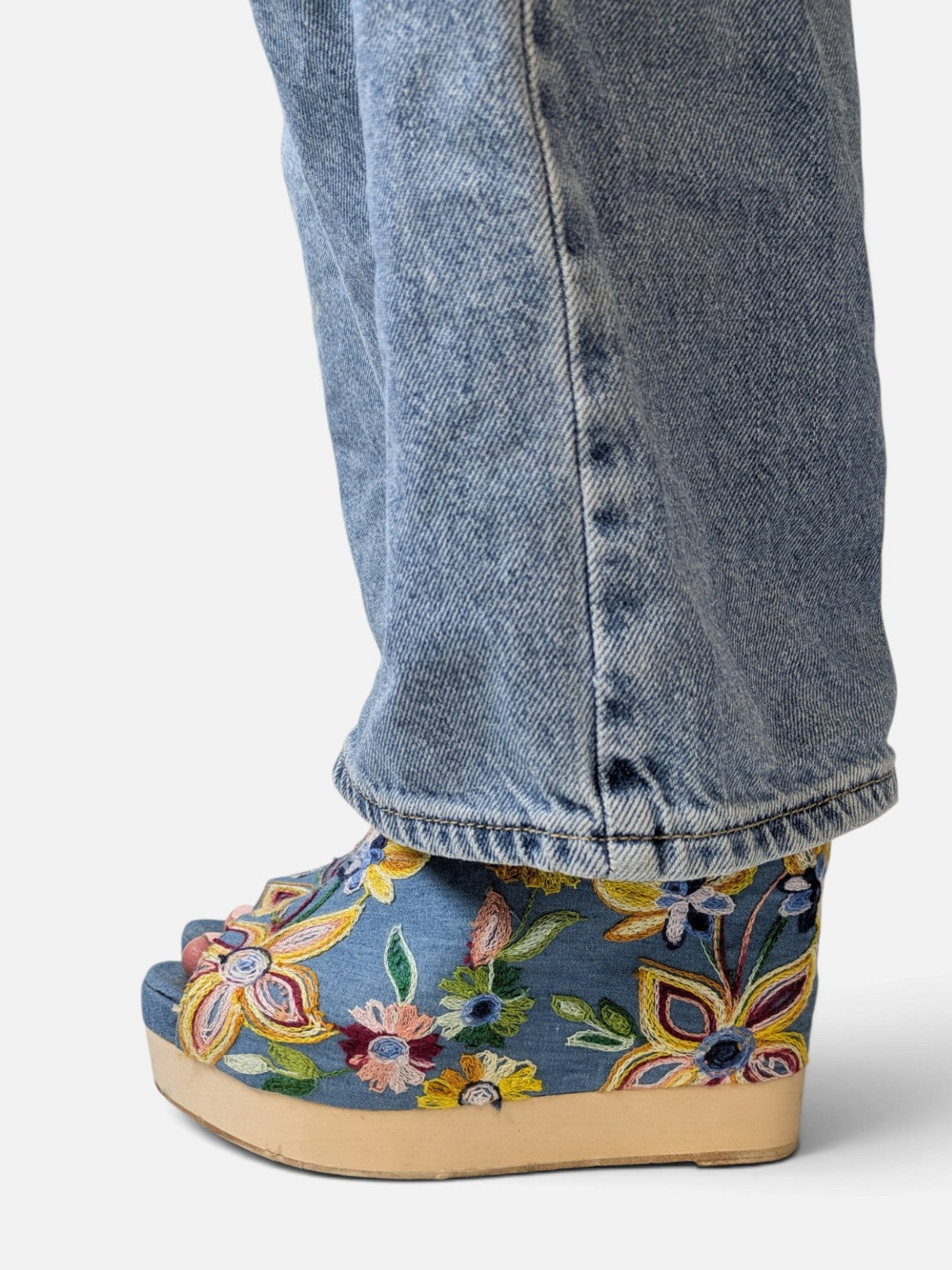 Jeffrey Campbell embroidered wedge clogs (90s)