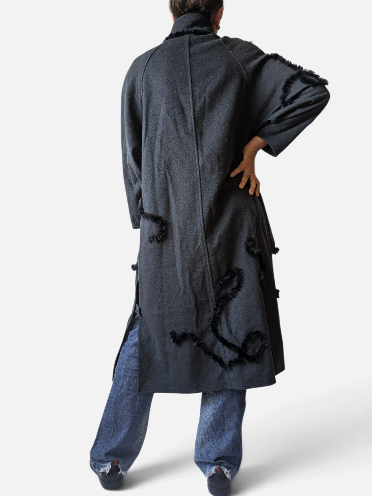 Grey wool coat with fringe trim detail (90s)